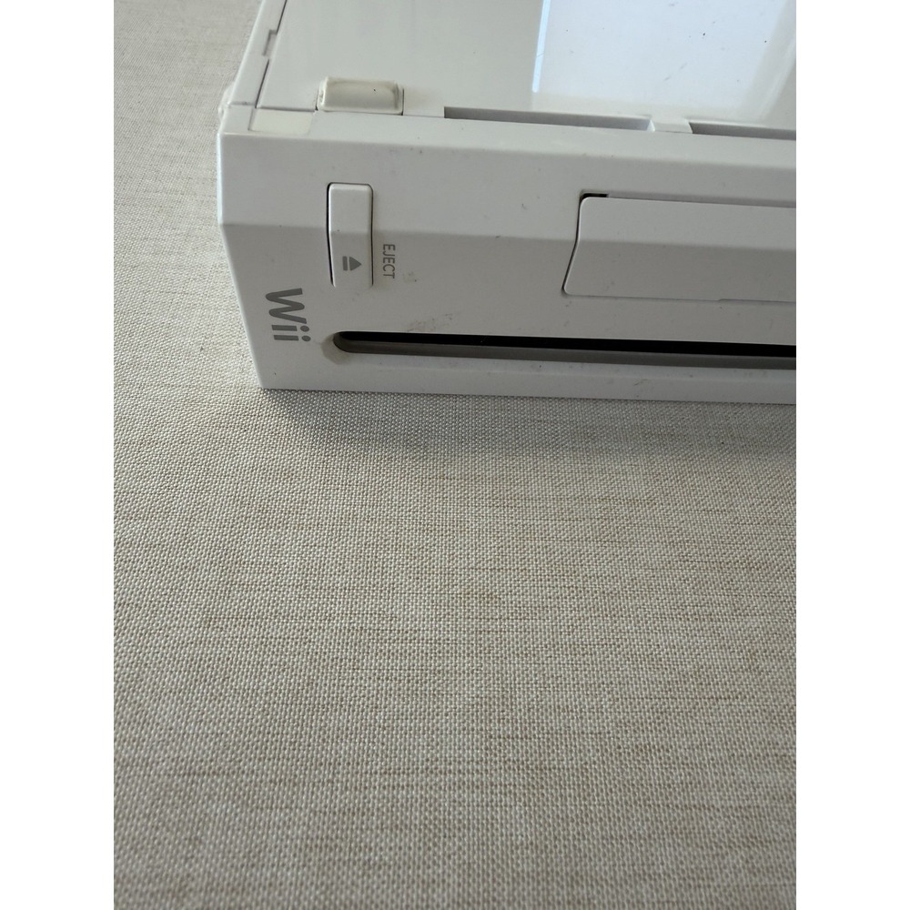 Nintendo Wii Console RVL-001 White Bundle Cords Dock Untested - Picture 3 of 8